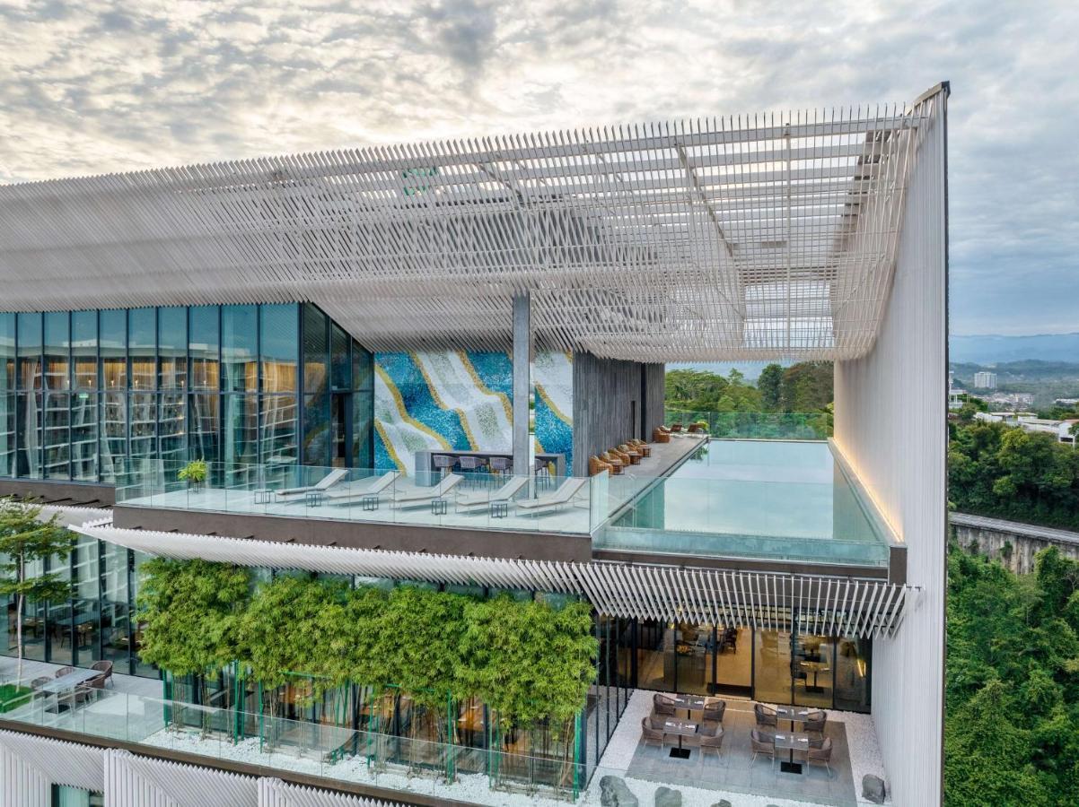 Hyatt Centric Kota Kinabalu Hotell Eksteriør bilde