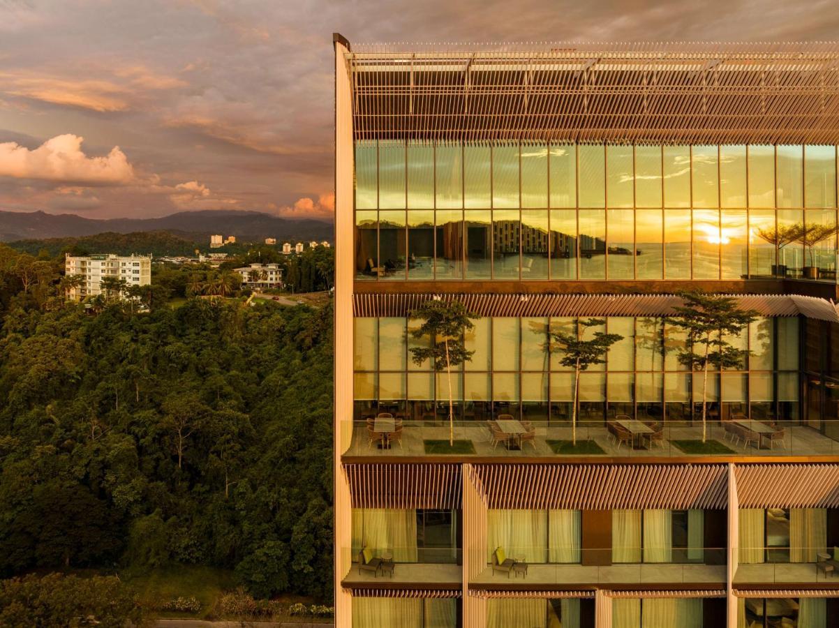 Hyatt Centric Kota Kinabalu Hotell Eksteriør bilde